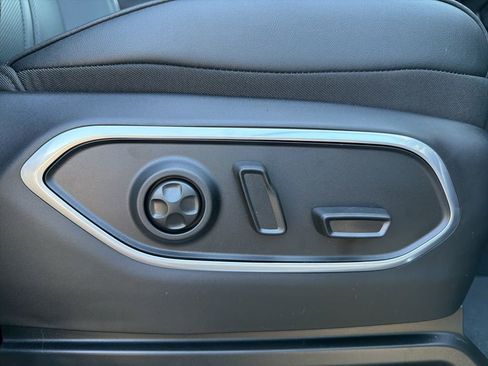 New 2026 Jeep Grand Wagoneer Limited AWD/4WD image 37
