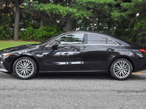 Used 2020 Mercedes-Benz CLA 250 4MATIC image 3