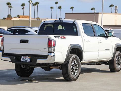 Used 2023 Toyota Tacoma TRD Off-Road AWD/4WD image 7