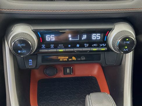 Used 2022 Toyota RAV4 Adventure AWD/4WD image 15