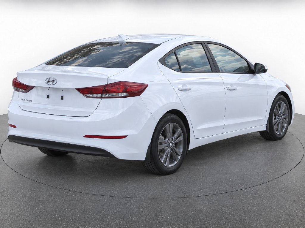 Used 2018 Hyundai Elantra SEL FWD image 4