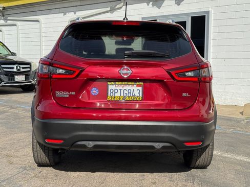 Used 2020 Nissan Rogue Sport SL w/ Premium Package FWD image 9