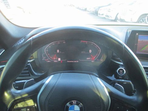 Used 2020 BMW 530i w/ Convenience Package image 25