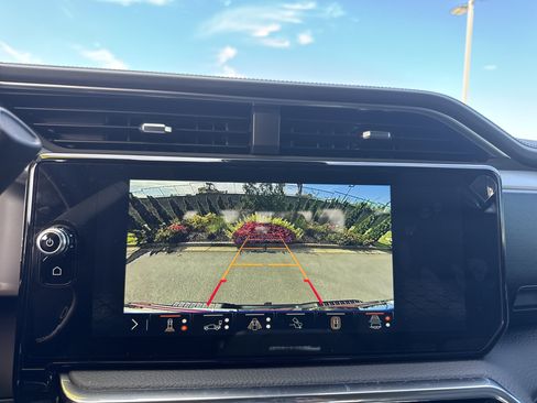 New 2025 GMC Sierra 2500 Denali image 25