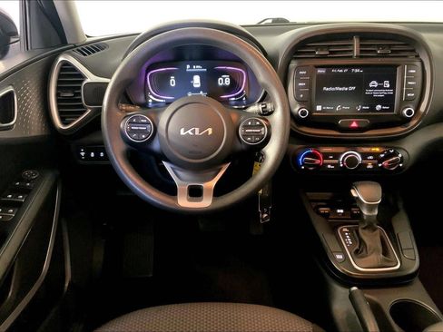 Used 2024 Kia Soul LX w/ Option Group 015 image 5