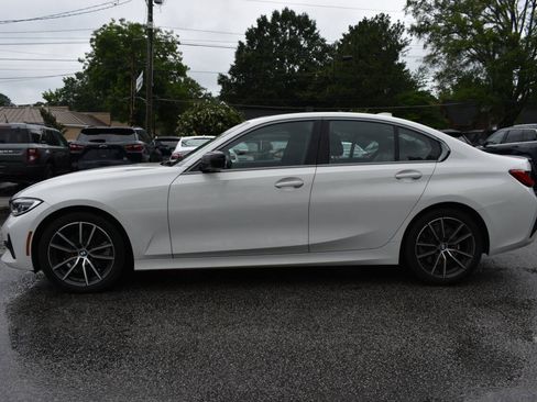 Used 2020 BMW 330i Sedan w/ Premium Package RWD image 3