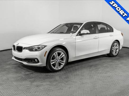 Used 2016 BMW 320i Sedan image 2