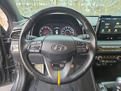 Used 2019 Hyundai Veloster Turbo R-Spec image 15