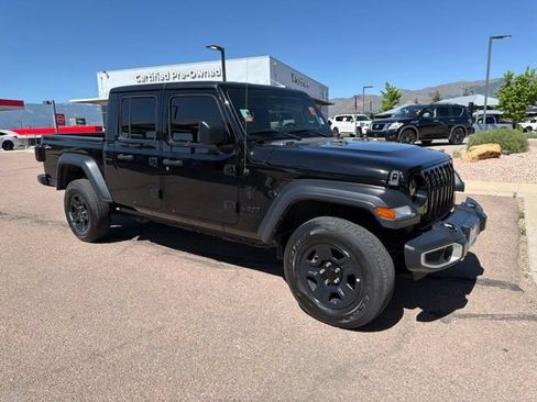 Used 2023 Jeep Gladiator Sport w/ Trailer Tow Package AWD/4WD image 1