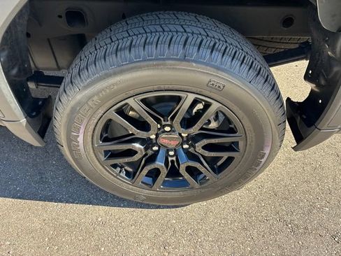 Used 2025 GMC Sierra 1500 Elevation AWD/4WD image 11