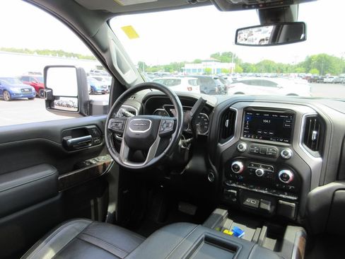 Used 2022 GMC Sierra 2500 Denali AWD/4WD image 28