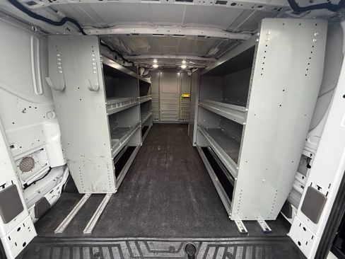 Used 2023 Ford Transit 250 Low Roof AWD image 15