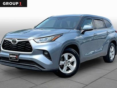 Used 2020 Toyota Highlander LE