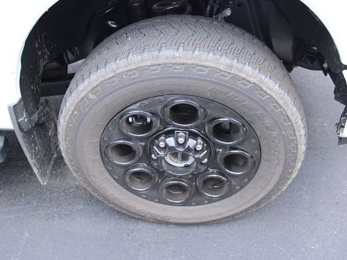 Used 2025 Ford F350 Lariat w/ Lariat Ultimate Package AWD/4WD image 3
