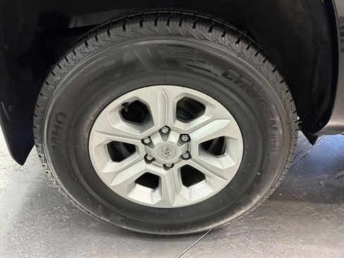 Used 2022 Toyota 4Runner SR5 image 29