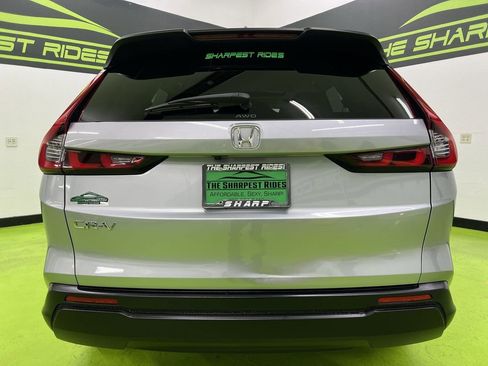Used 2023 Honda CR-V EX image 8