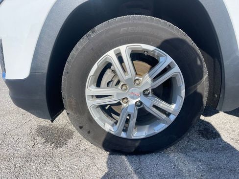 Used 2019 GMC Terrain SLE w/ Driver Convenience Package image 24