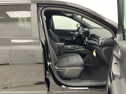 New 2026 Chevrolet Equinox LT AWD/4WD image 13