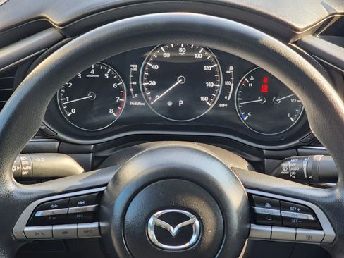 Used 2021 MAZDA MAZDA3 s image 11