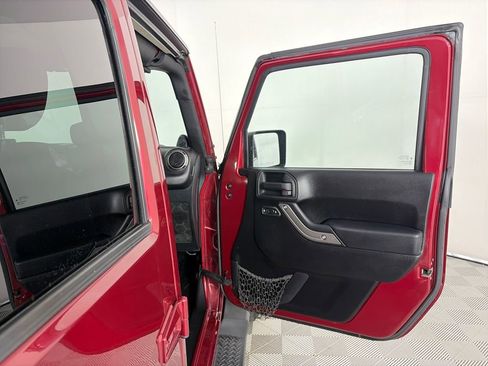 Used 2011 Jeep Wrangler Unlimited Sport image 27