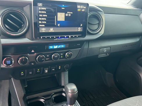 Used 2023 Toyota Tacoma TRD Off-Road w/ Technology Package image 24