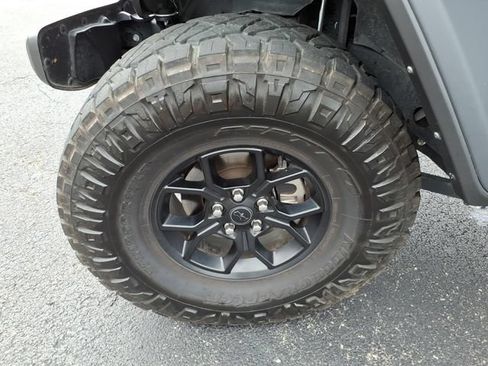 Used 2024 Jeep Wrangler Unlimited Sport AWD/4WD image 28