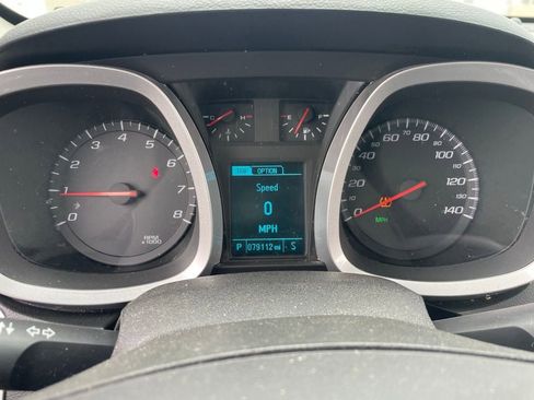 Used 2017 Chevrolet Equinox LS FWD image 11