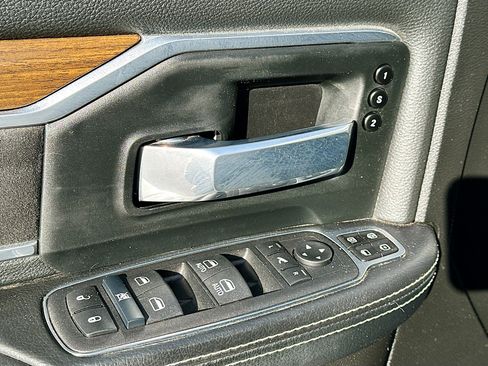 Used 2024 RAM 2500 Laramie image 15