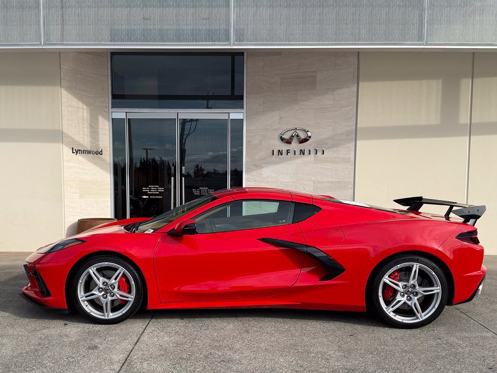 Used 2020 Chevrolet Corvette Stingray Premium Cpe w/ 3LT Preferred Equipment Group RWD image 3