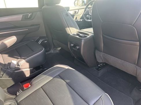 Used 2025 Buick Enclave Sport Touring image 42