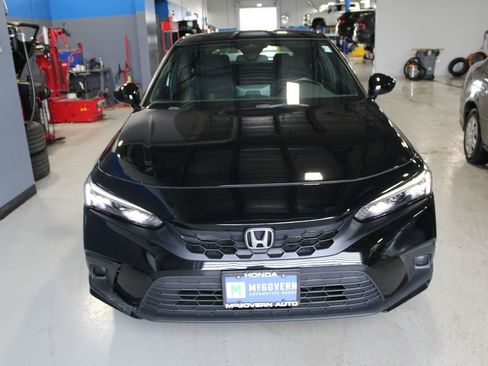 Used 2024 Honda Civic Sport image 3