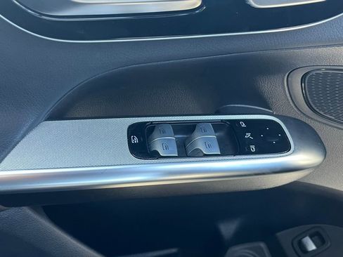 Used 2025 Mercedes-Benz GLC 43 AMG 4MATIC image 21