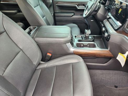Used 2023 GMC Sierra 1500 SLT RWD image 14