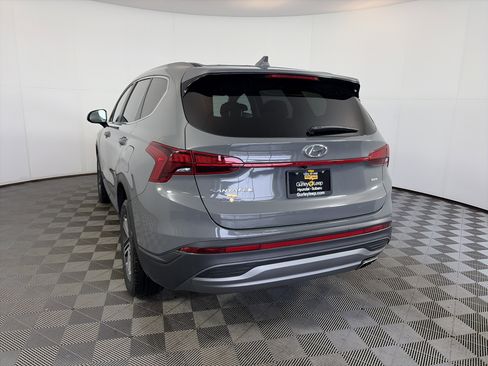 Used 2023 Hyundai Santa Fe SE image 8