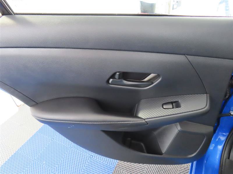 Used 2025 Nissan Sentra SV FWD image 28