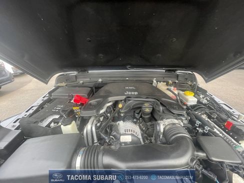 Used 2020 Jeep Wrangler Unlimited Sahara w/ Uconnect 4C Nav & Sound Group AWD/4WD image 20