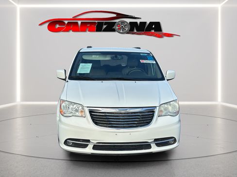 Used 2012 Chrysler Town & Country Touring w/ Entertainment Group #1 FWD image 13