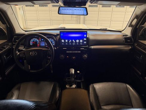 Used 2019 Toyota 4Runner TRD Off-Road AWD/4WD image 24