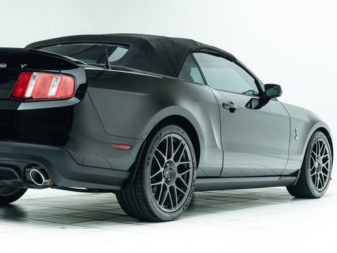 Used 2011 Ford Mustang Shelby GT500 w/ SVT Performance Pkg RWD image 15