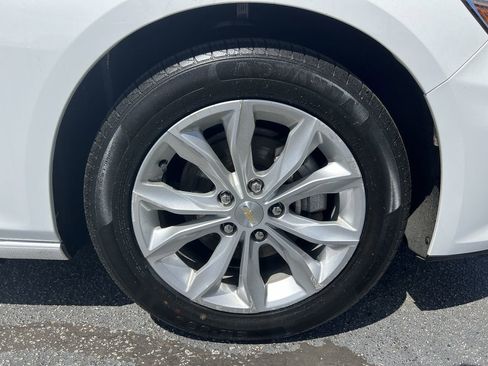 Used 2023 Chevrolet Malibu LT image 13