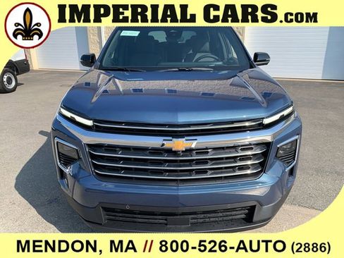 New 2026 Chevrolet Traverse LT w/ Enhanced Driving Package image 4