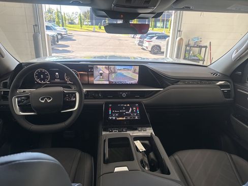 New 2026 INFINITI QX80 Luxe w/ Cargo Package image 9