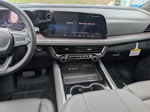 New 2026 Chevrolet Tahoe Z71 image 17