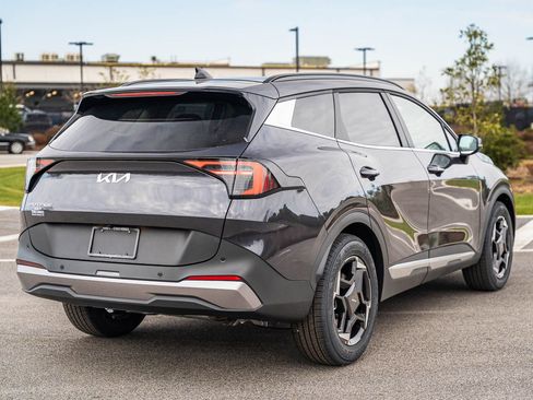 New 2026 Kia Sportage EX FWD image 4