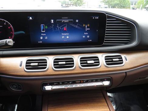 Used 2025 Mercedes-Benz GLE 450 4MATIC image 15
