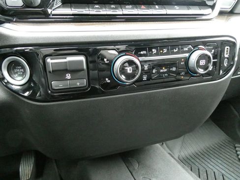 Certified 2024 Chevrolet Silverado 1500 LT w/ Z71 Off-Road Package AWD/4WD image 29