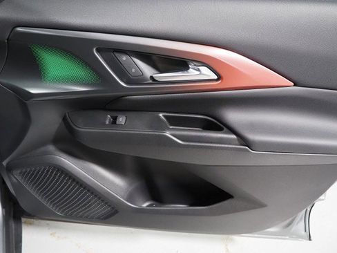 Used 2024 Chevrolet Equinox EV RS image 65