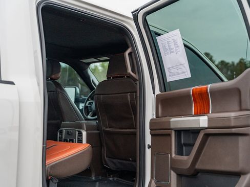 Certified 2020 Ford F250 King Ranch w/ Chrome Package image 18