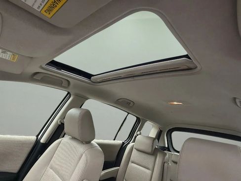 Used 2009 MAZDA MAZDA5 Grand Touring image 22