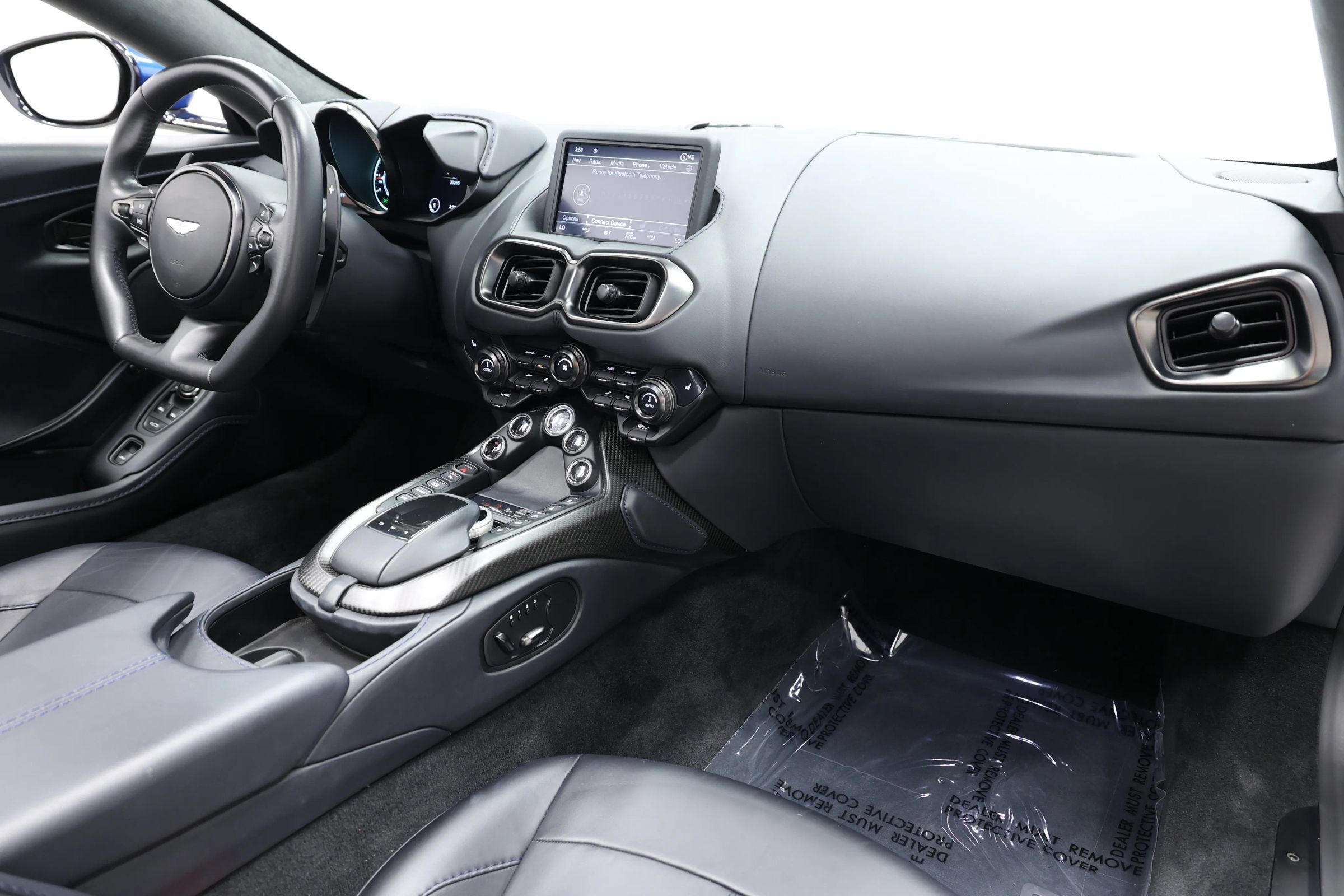 Used 2023 Aston Martin V8 Vantage Roadster RWD image 77